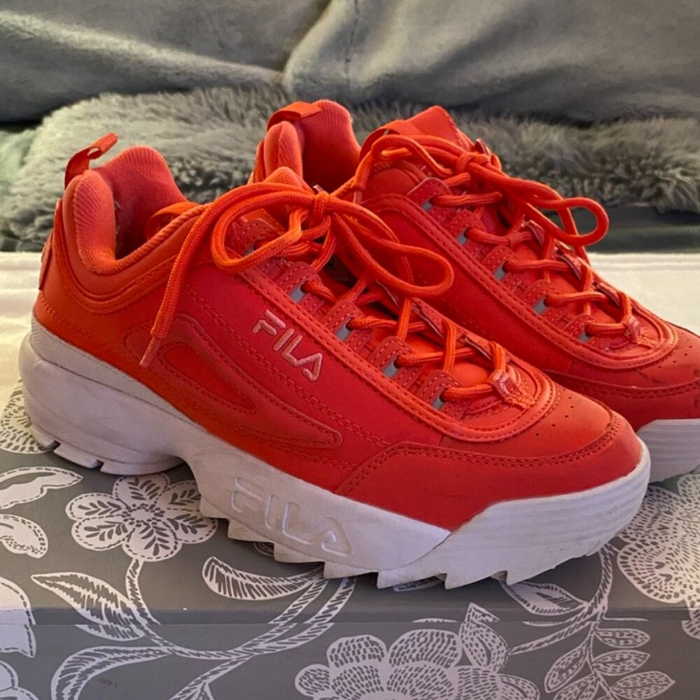 Fila reflective watermelon coral sneakers size 8.5